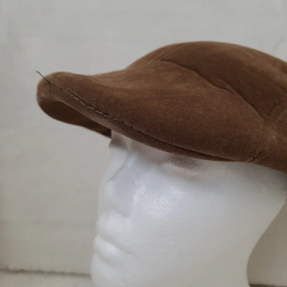 Vintage Feraricci brown velvet newsboy hat